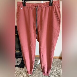 Figs Men's Sweatpants in Rust Red